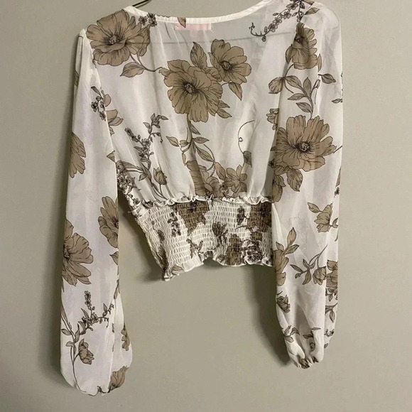 Rose & Olive Sheer Floral Crop Top Ruched Waist Peasant Sleeves New  Size Small - Picture 2 of 10